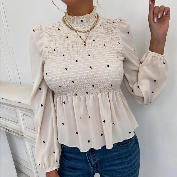 Boho hearts print shirred blouse - Picture 3 of 5